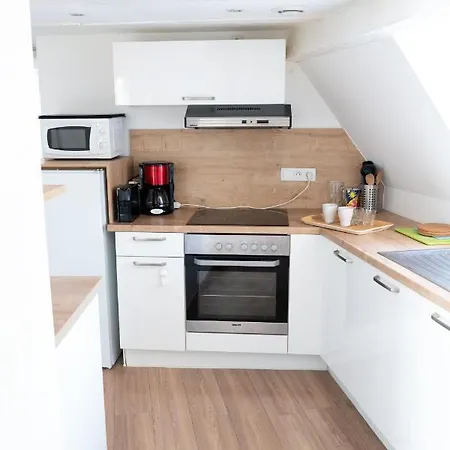 Secret Mama With Aircon Including A Parking Space At 200 Meters Lägenhet *