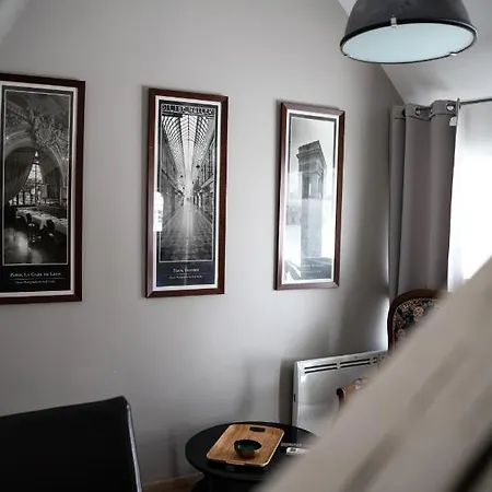 Apartment Secret Mama With Aircon Including A Parking Space At 200 Meters *