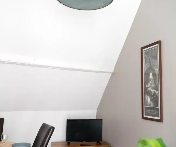 Apartament Secret Mama With Mobile Aircon, Including A Free Parking Space At 200 Meters Colmar